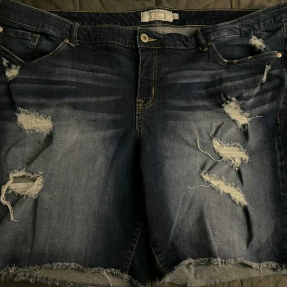 Torrid Jean Shorts size 28